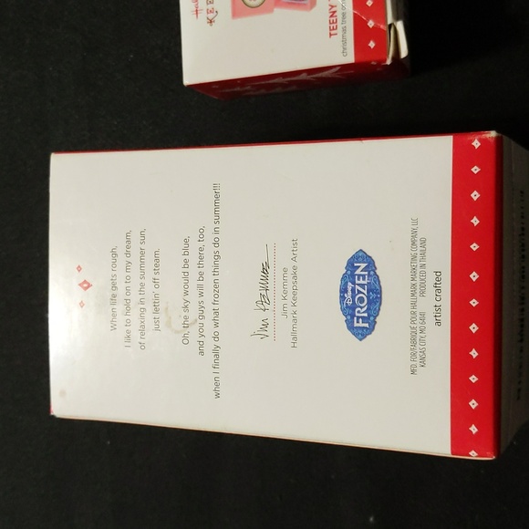 2x 2015 Hallmark Keepsake Ornament Disney Olaf In Summer & Teeny Tiny Sweet Shop - Picture 3 of 8